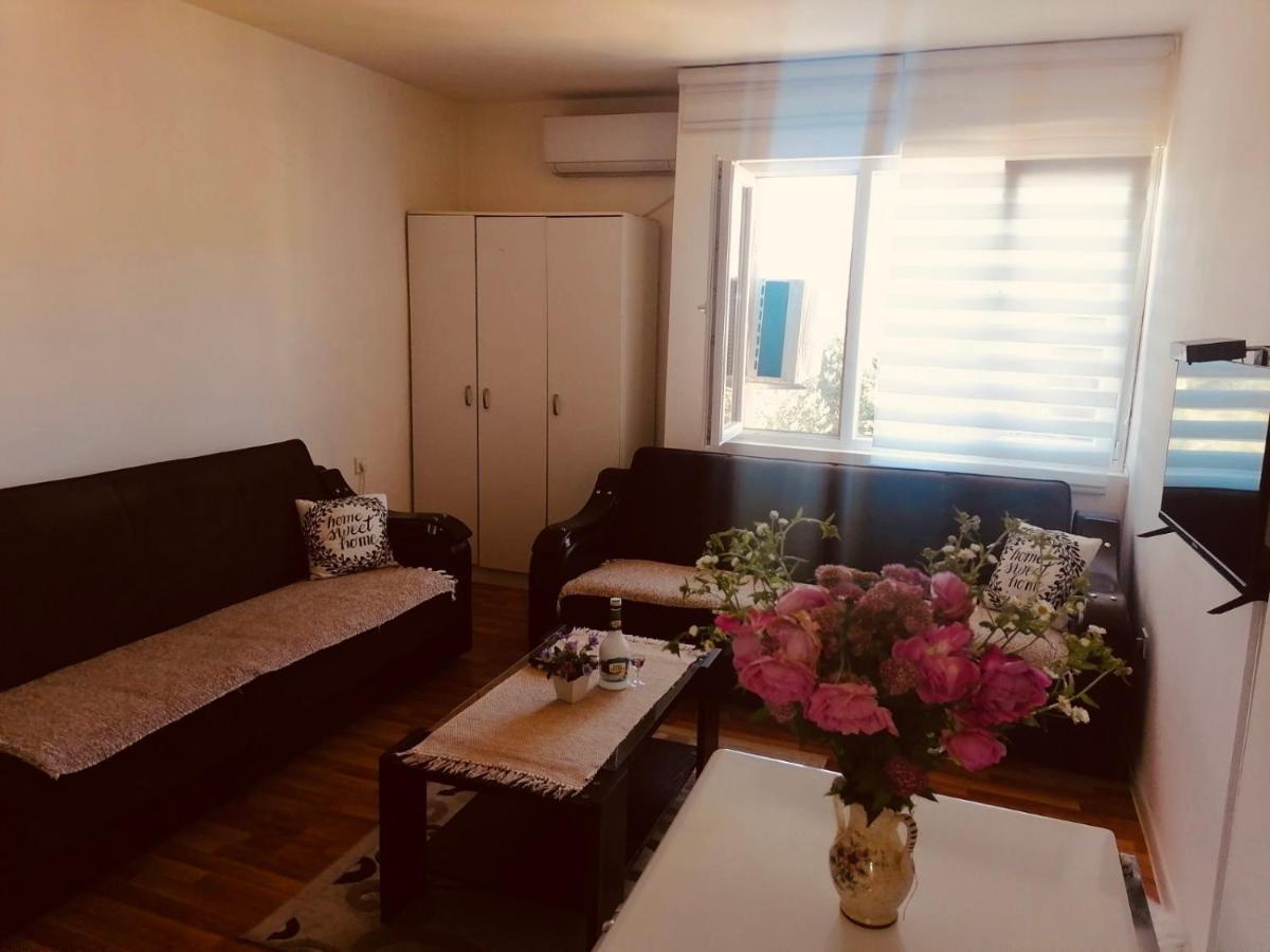 Apartman Беране Екстериор снимка