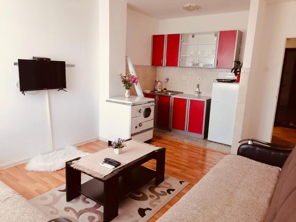 Apartman Беране Екстериор снимка