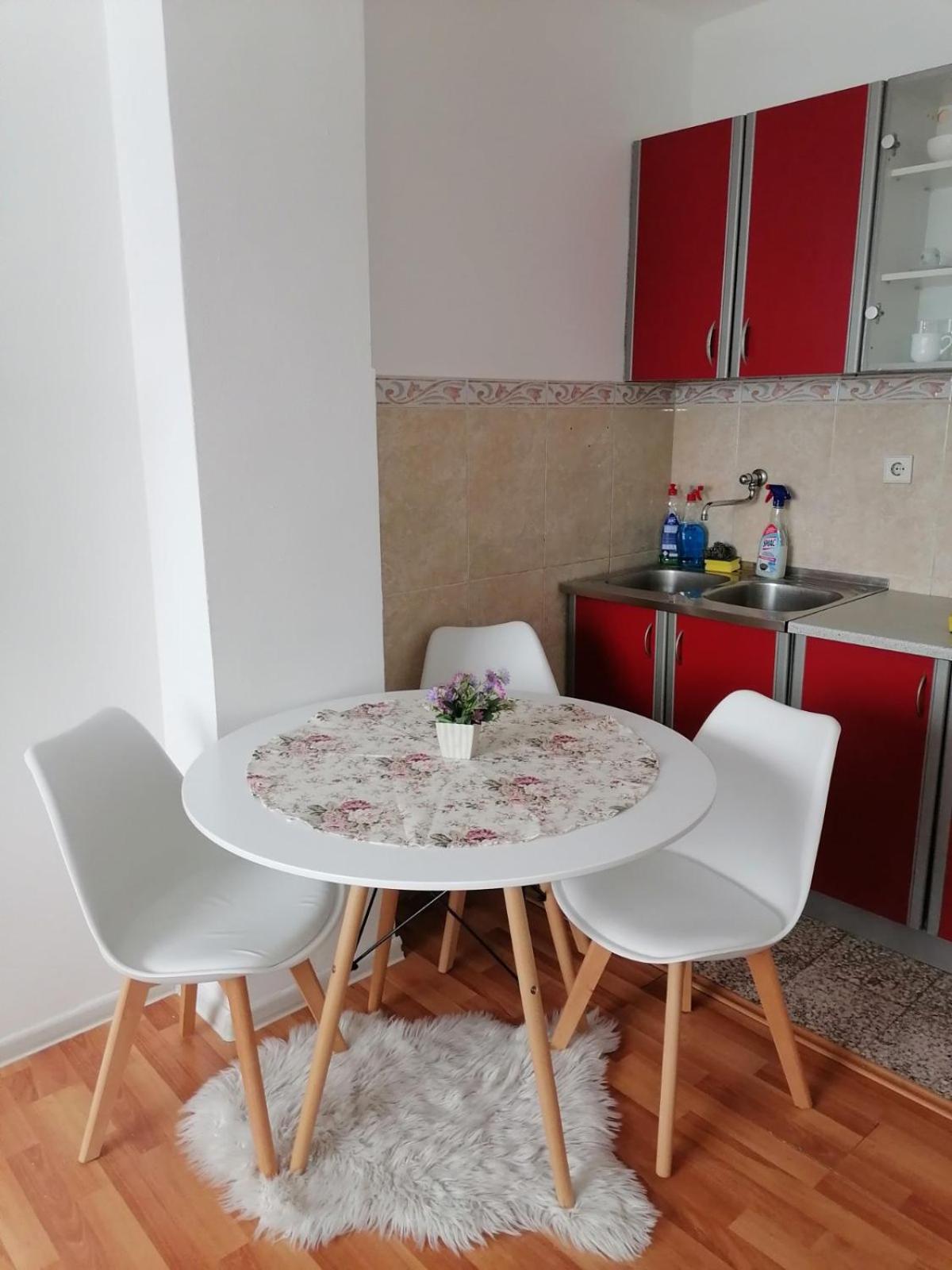 Apartman Беране Екстериор снимка